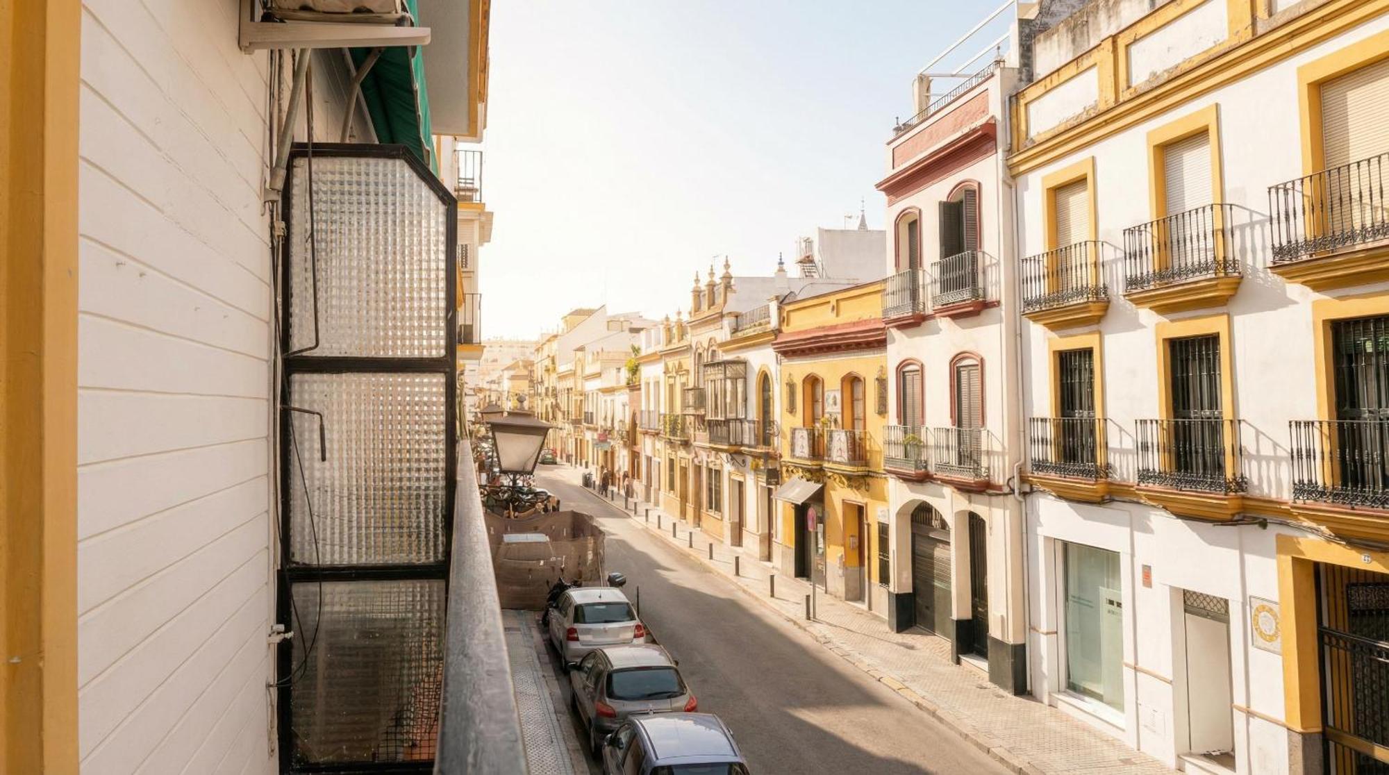 3 Bedroom Apartment In The Heart Of Triana — Photos 3